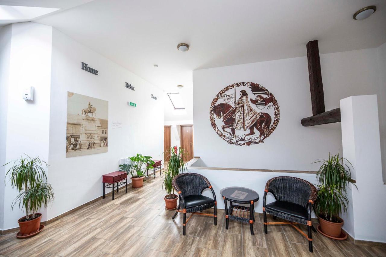 Penzion Kralovske Lazne Poděbrady Exteriör bild